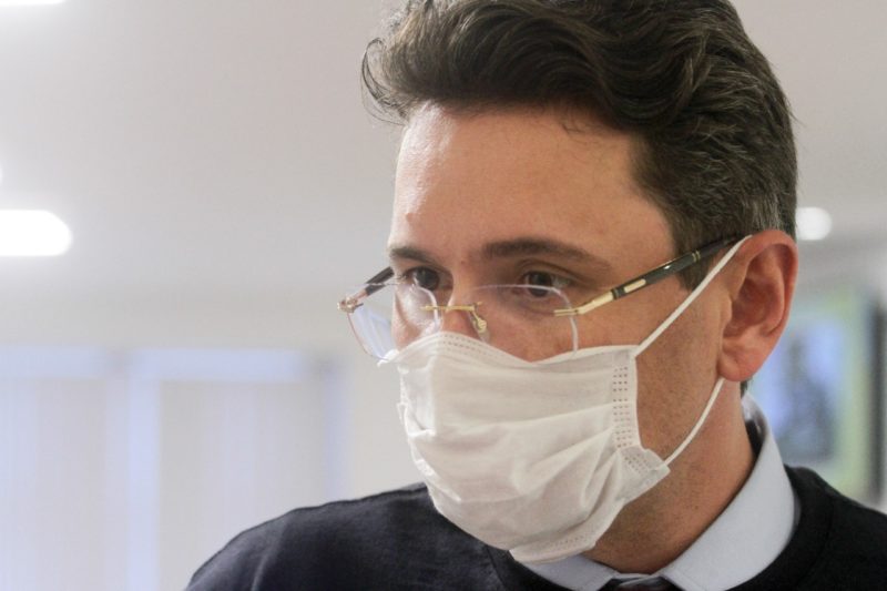 Rodrigo Fernandes, juiz que coordena campanha #BoraVotar para ampliar cadastro eleitoral dos jovens em SC