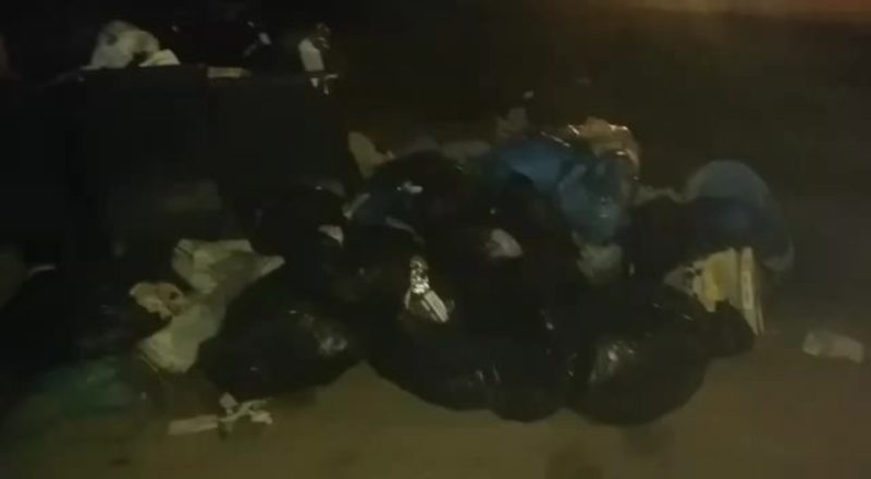 Lixo acumulado no bairro Margem de Bom Jesus, Norte da Ilha – Foto: Divulgação/ND