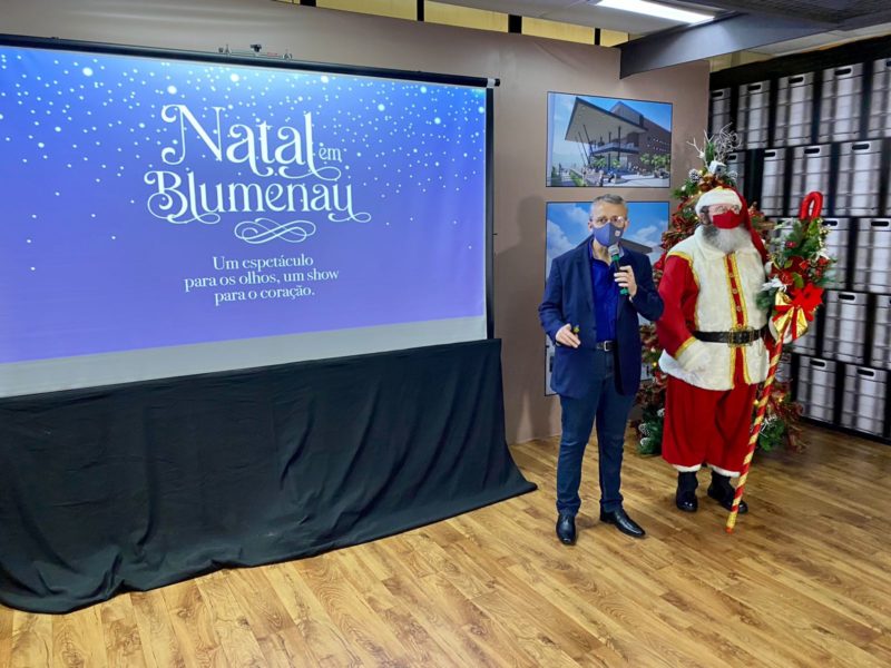 Prefeito de Blumenau, M&aacute;rio Hildebrandt, na reuni&atilde;o de divulga&ccedil;&atilde;o das atra&ccedil;&otilde;es de Natal – Foto: Mois&eacute;s Stuker/NDTV