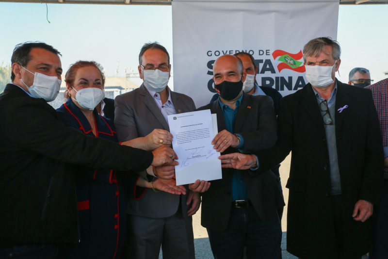 Comitiva de Carlos Mois&eacute;s foi integrada por secret&aacute;rios Thiago Vieira (Infraestrutura) e Paulo Eli (Fazenda) – Foto: Julio Cavalheiro/Divulga&ccedil;&atilde;o/ND