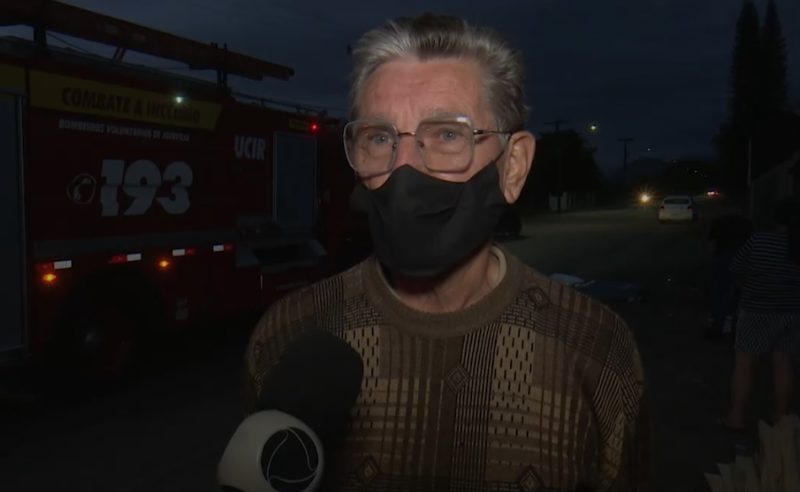 Nelson Schutz testemunhou o acidente e lembra com tristeza. – Foto: Reprodu&ccedil;&atilde;o v&iacute;deo do Ricardo Alves/ND