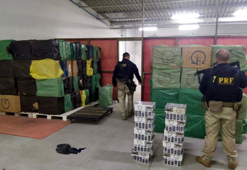Itens j&aacute; foram levados &agrave; Receita Federal – Foto: PRF/Divulga&ccedil;&atilde;o/ND