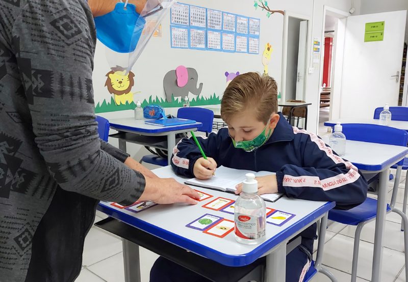 Projeto Educação Garantida oferece reforço a alunos com defasagem de aprendizado provocada pela pandemia, em Jaraguá do Sul – Foto: Divulgação/PMJS