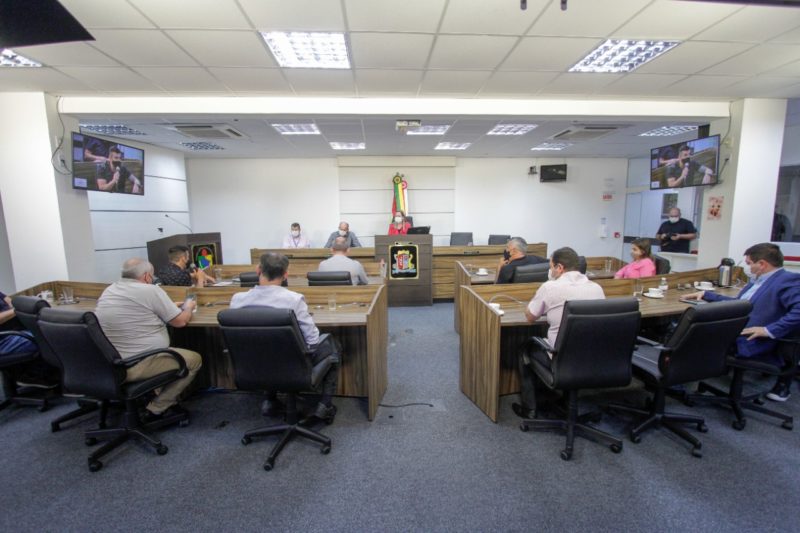 Vereadores conheceram o projeto da nova ETE de Potecas nesta terça-feira (14)