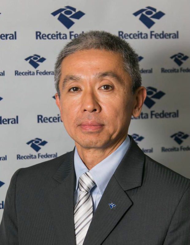 Tusyoshi Ueda, auditor-fiscal