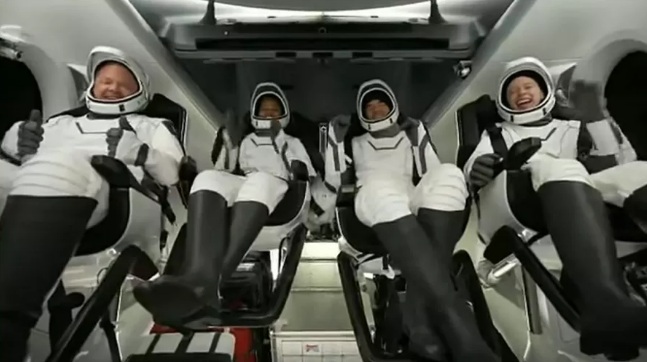 Tripula&ccedil;&atilde;o da Spacex retornou neste s&aacute;bado (18) – Foto: Reprodu&ccedil;&atilde;o/ND