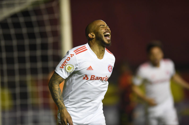Patrick vibra ap&oacute;s fazer o gol da vit&oacute;ria colorada – Foto: Ricardo Duarte/Inter/Divulga&ccedil;&atilde;o
