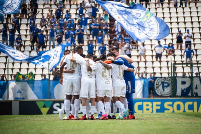Torcida do Cruzeiro no est&aacute;dio em jogo do clube na S&eacute;rie B – Foto: Bruno Haddad/Cruzeiro