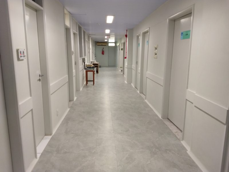 Fila por leitos &eacute; registrada tamb&eacute;m em outras regi&otilde;es do Estado – Foto: Bruna Borges/Divulga&ccedil;&atilde;o/HIJG/SES