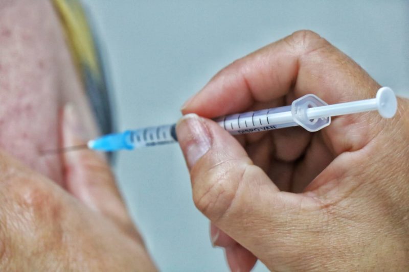 Documento teria de ser oferecido para quem recebeu AstraZeneca e Pfizer – Foto: Divulgação/ND