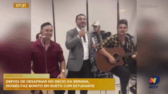 Dois momentos de Carlos Mois&eacute;s – Foto: NDTV