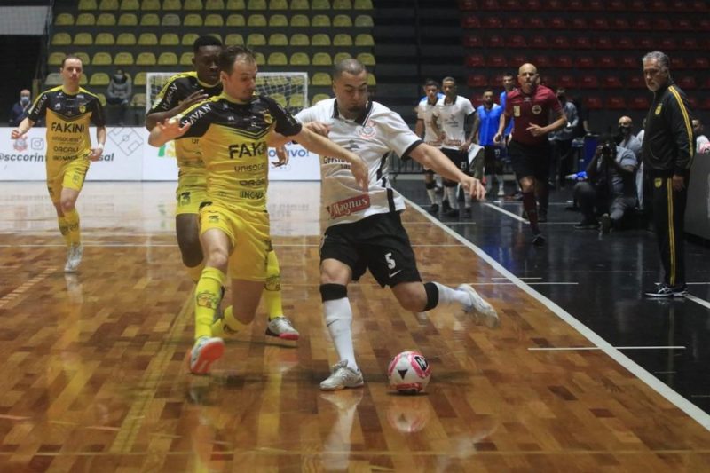 Aurinegro foi superado por um Corinthians com Deives inspirado e d&aacute; adeus &agrave; Liga Nacional – Foto: Augusto Godoy/Divulga&ccedil;&atilde;o