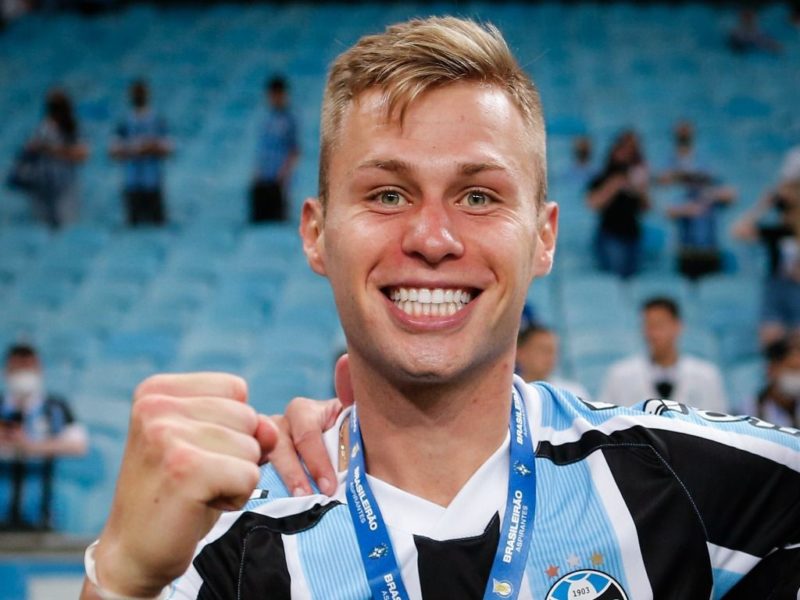 Aos 18 anos, Ronald conquistou o Campeonato campe&atilde;o Brasileiro de Aspirantes 2021. – Foto: Foto: Ducker/Divulga&ccedil;&atilde;o