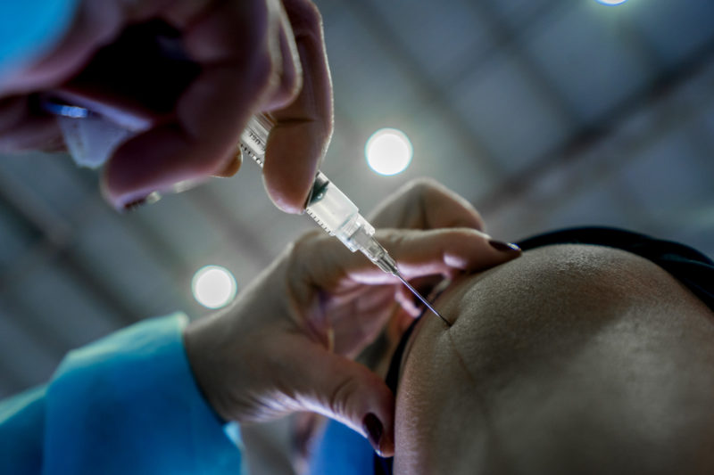 Vereador quer proibir medidas restritivas contra quem não receber vacina &#8211; Foto: Ricardo Wolffenbuttel/Secom/ND