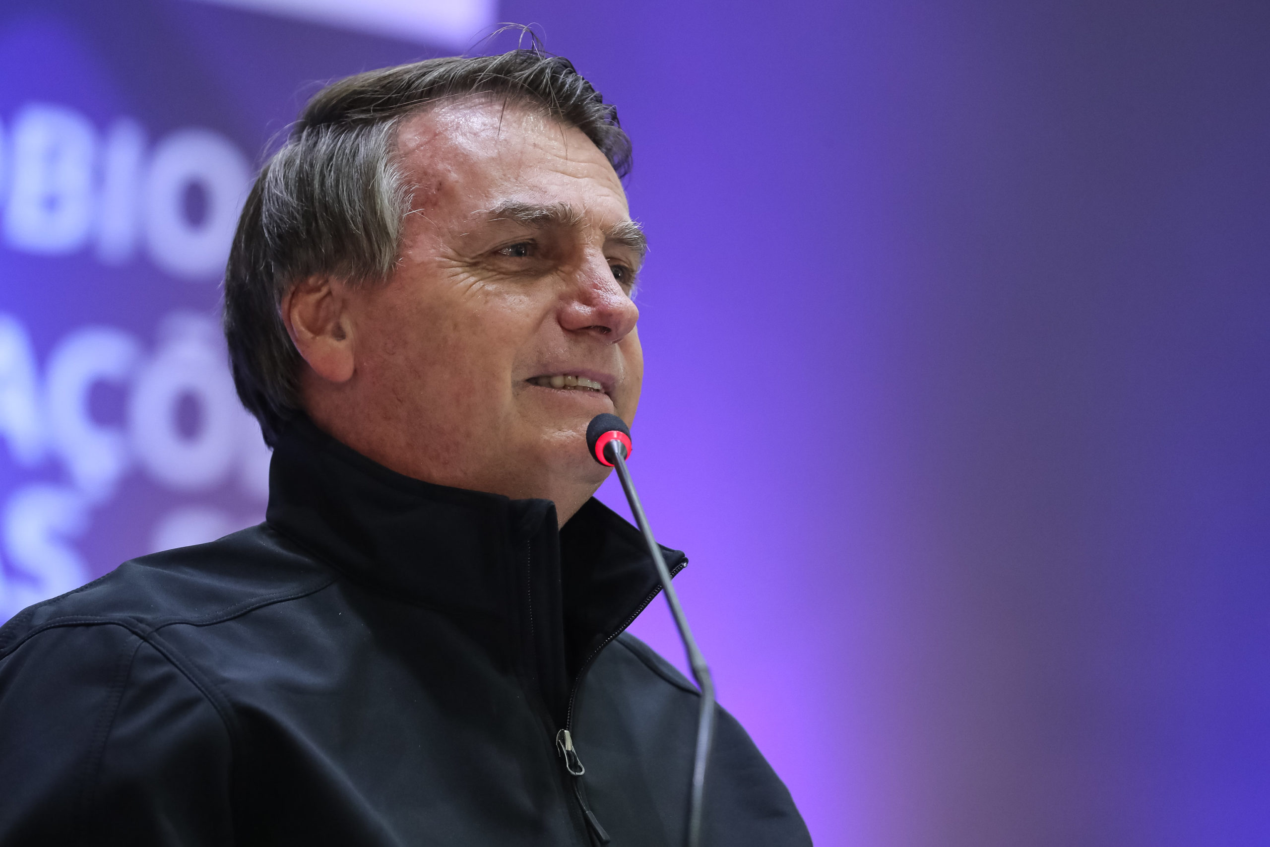 Bolsonaro Diz Ter 'vontade De Privatizar A Petrobras' Por Críticas A ...