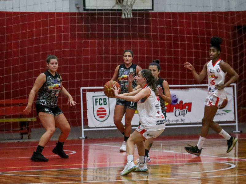 JEC/Ginástico/Sesporte venceu a segunda e carimbou classificação no Estadual Adulto – Foto: Vitor Forcellini/JEC/Divulgação/ND