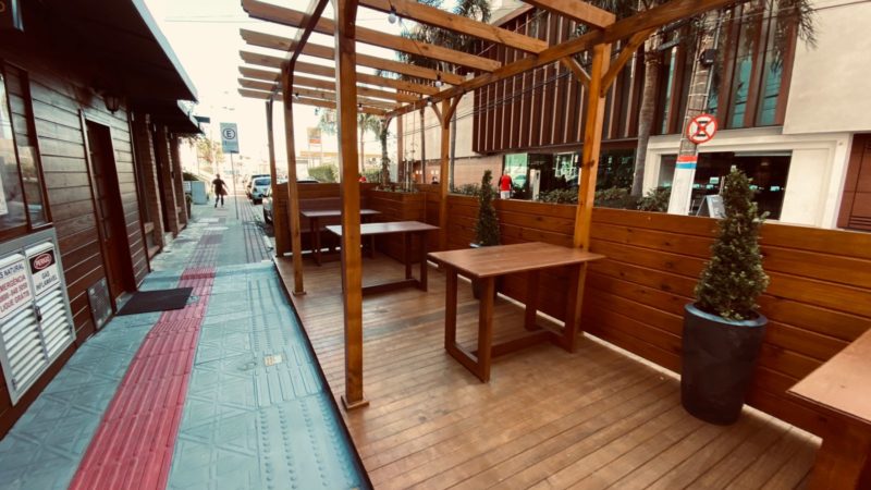 bar