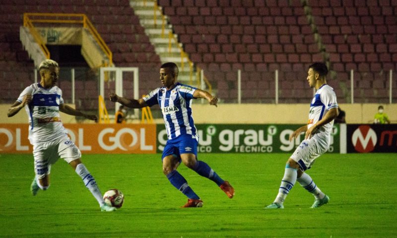 Rômulo atuou no comando do ataque e fez seu gol no segundo tempo – Foto: André Palma Ribeiro/Avaí FC/Divulgação/ND