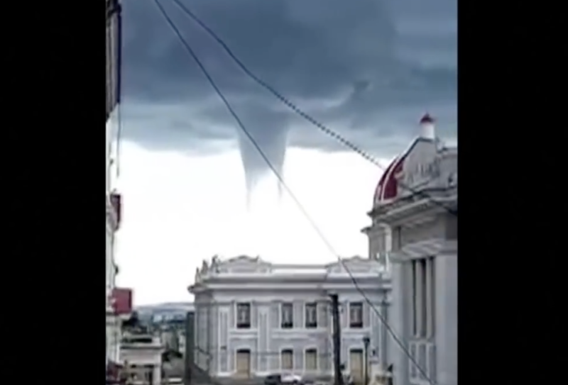 Tromba d’&aacute;gua gerou imagens impressionantes – Foto: Reprodu&ccedil;&atilde;o