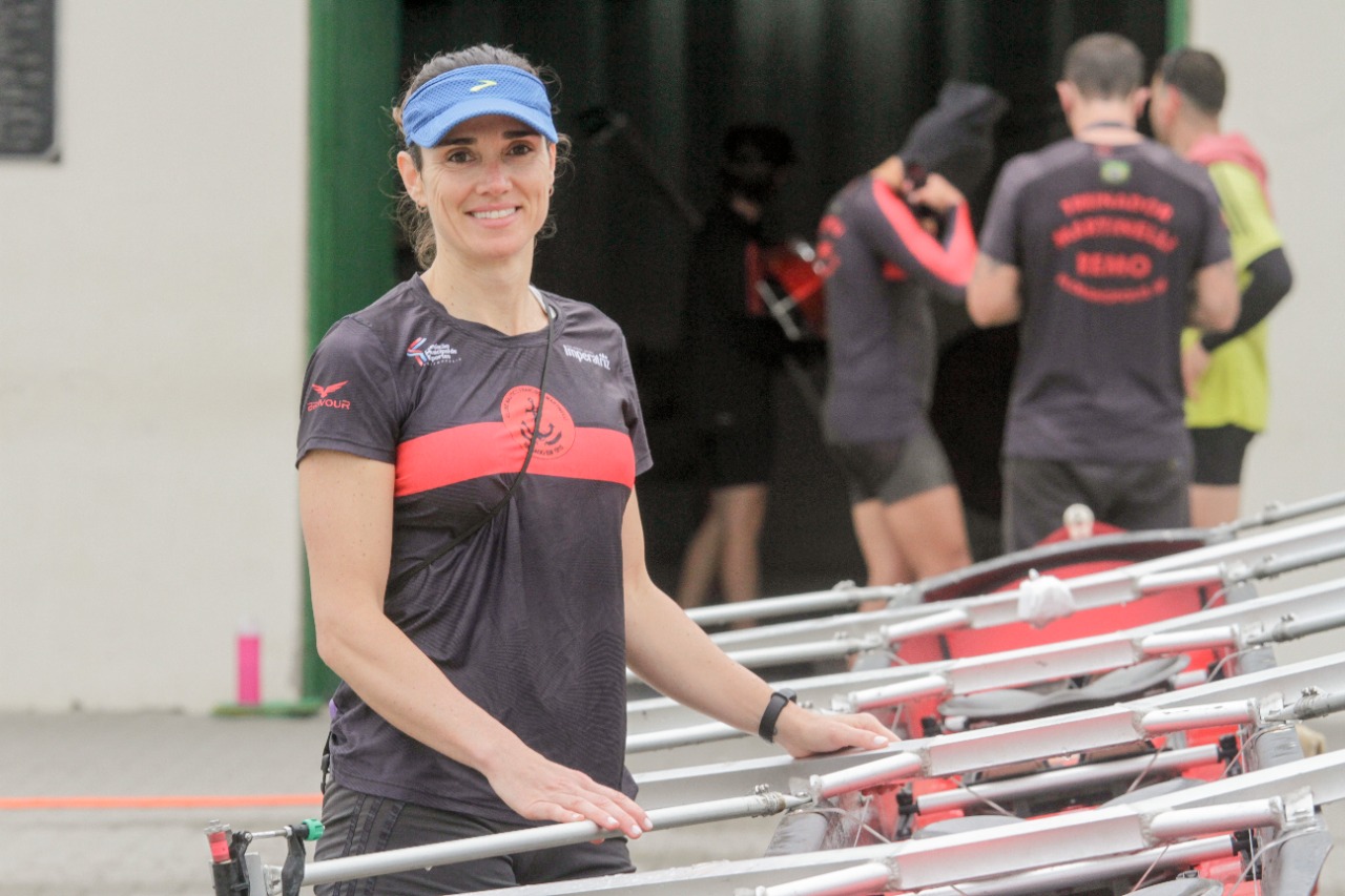 A manezinha Fabiana Beltrame, primeira brasileira campeã mundial de remo, nos preparativos no Clube Náutico Martinelli.Foto: ND Mais/Arquivo