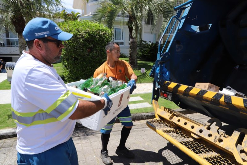 Apenas no primeiro dia da coleta seletiva flex de vidro foi recolhida uma tonelada de embalagens na Capital – Foto: Marcos Albuquerque/PMF/Divulga&ccedil;&atilde;o/ND