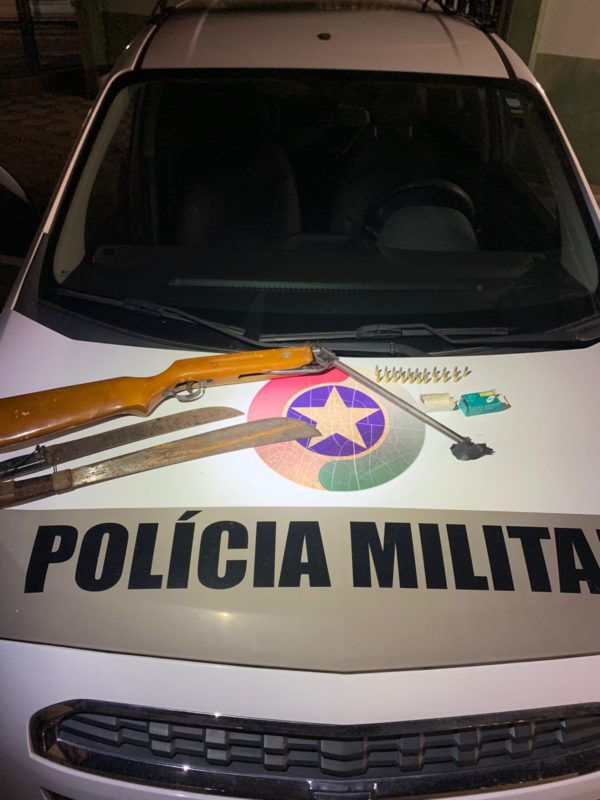 Agressor ameaçou a própria mulher utilizando uma espingarda – Foto: Divulgação/PMSC/ND