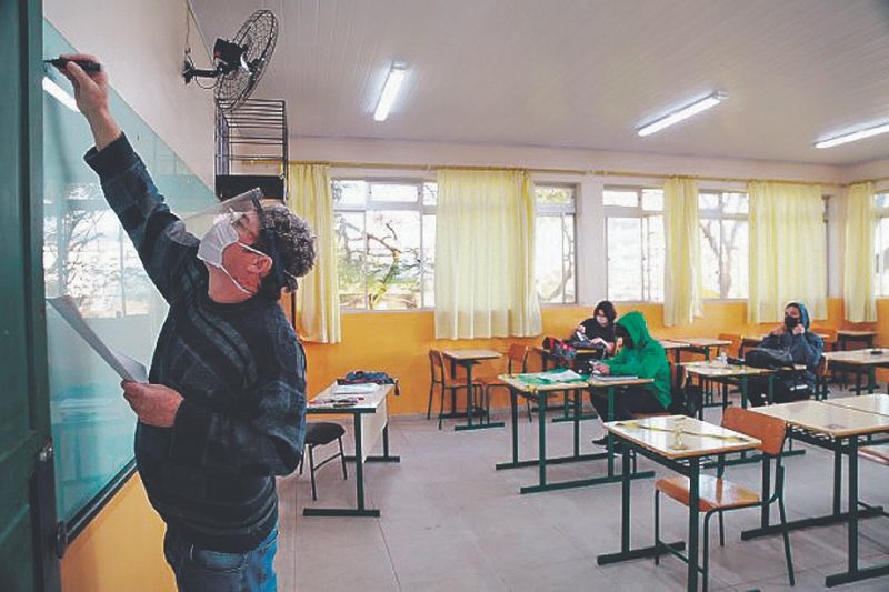 De acordo com a secretaria, 75.995 pessoas est&atilde;o inscritas para participar da sele&ccedil;&atilde;o – Foto: Julio Cavalheiro/Secom/ND