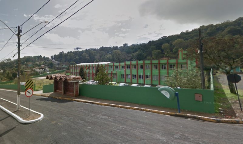 Cachorro entrou em escola de Porto União e acabou ferindo alguns alunos &#8211; Foto: Reprodução/Google Maps