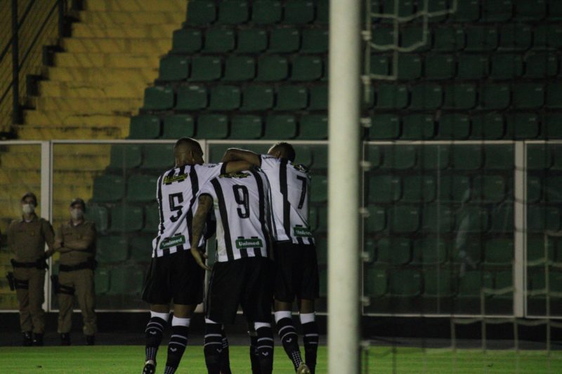 Figueirense venceu o Ava&iacute; e se manteve vivo na Copa SC – Foto: FFC/divulga&ccedil;&atilde;o