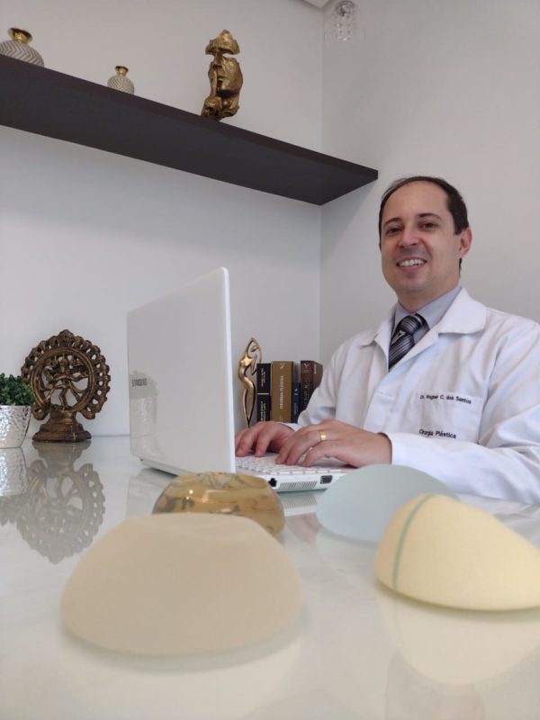 M&eacute;dico deve explicar sobre as pr&oacute;teses, entre outras quest&otilde;es – Foto: Divulga&ccedil;&atilde;o Arquivo Dr. Wagner Santos