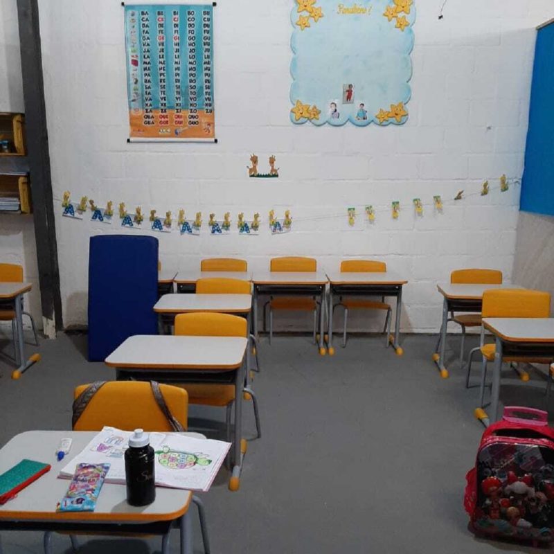 Alunos de escola em Santo Amaro da Imperatriz têm aula em galpão &#8211; Foto: Arquivo Pessoal