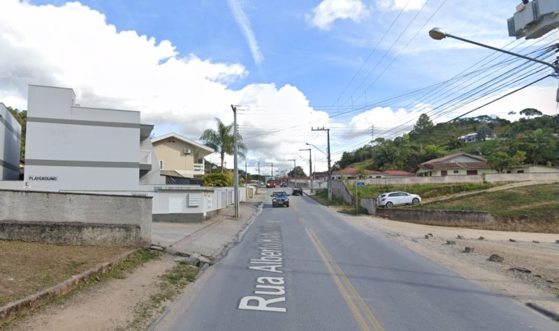 Homem foi encontrado morto em cima da cama em Brusque – Foto: Reprodu&ccedil;&atilde;o/Google Maps/ND