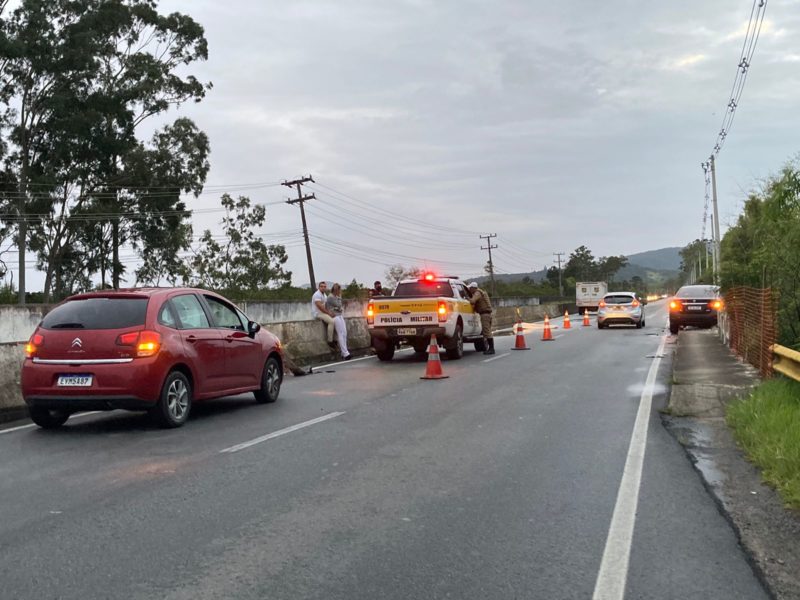 Vítima foi encontrada já sem vida no rodovia – Foto: Osvaldo Sagaz/NDTV