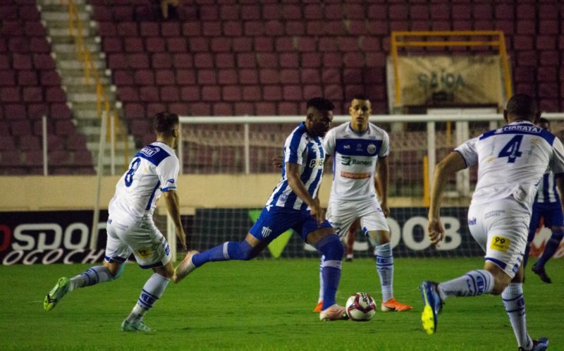A foto mostra o placar do jogo: Confiança 3 x 1 Avaí – Foto: André Palma Ribeiro/ND