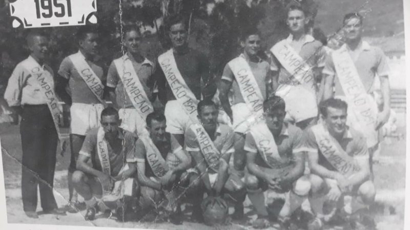 Equipe do Avaí na temporada de 1951 – Foto: Acervo Osny Meira/Adalberto Klüser/ND
