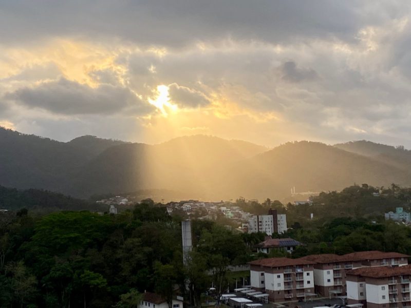 Calor segue durante a semana em Santa Catarina – Foto: Moisés Stuker/NDTV