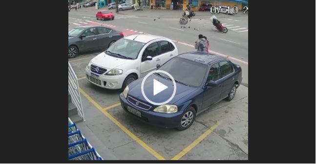 acidente entre moto e moto