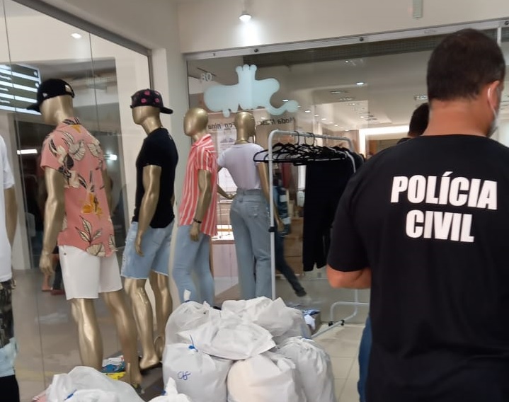 Operação apreendeu quase R$ milhões em produtos falsos &#8211; Foto: Divulgação/Polícia Civil/ND