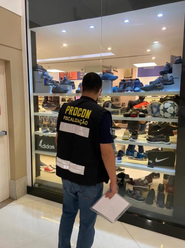 Procon fiscaliza com&eacute;rcio para a Black Friday deste ano em Florian&oacute;polis – Foto: Procon/Divulga&ccedil;&atilde;o/ND