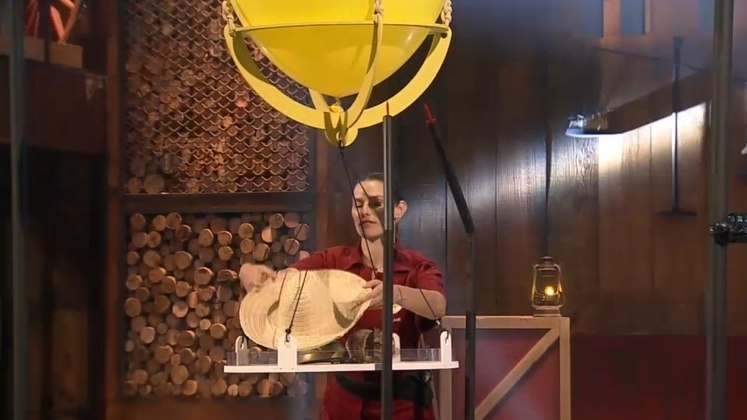 A catarinense Dayane Mello foi uma das participantes da Prova de Fogo, mas deixou a disputa na segunda rodada – Foto: Reprodu&ccedil;&atilde;o/RecordTV