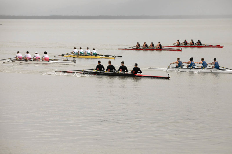 Barcos dos quatro clubes no catarinense de remo
