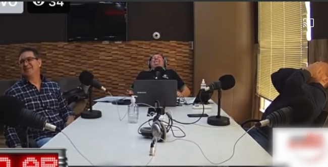 A gargalhada tomou conta do est&uacute;dio. – Foto: Reprodu&ccedil;&atilde;o/Internet