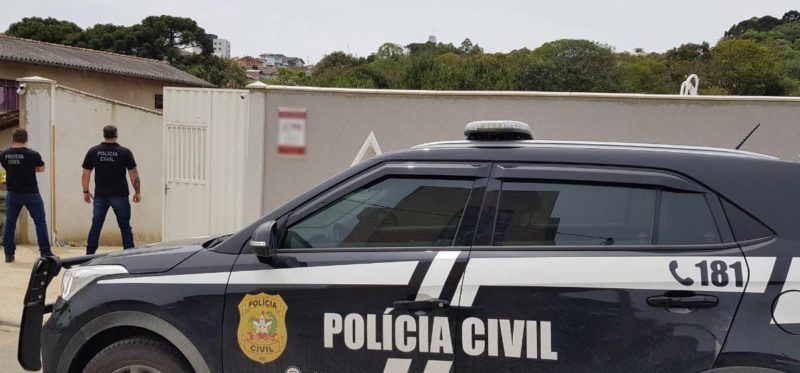 Segundo investigação, há indícios de falsidade de documentos