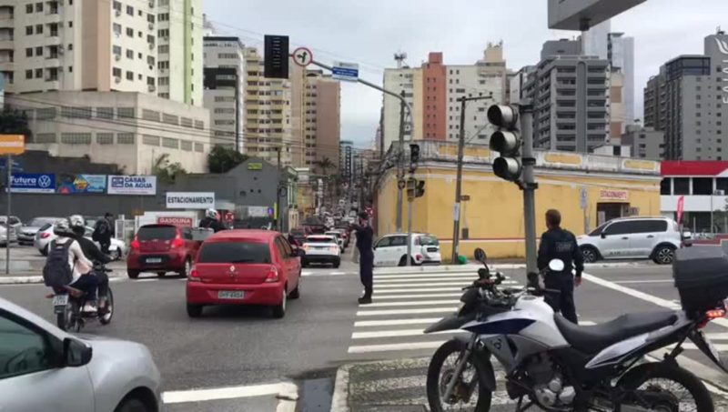 Movimento est&aacute; intenso na regi&atilde;o nesta manh&atilde; de ter&ccedil;a-feira (5) – Foto: GMF/Divulga&ccedil;&atilde;o/ND