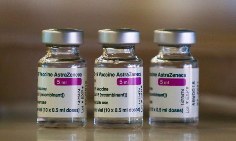 Faltam vacinas da Astrazeneca em pelo menos 12 cidades de Santa Catarina &#8211; Foto: Divulgacão/O Trentino/ND
