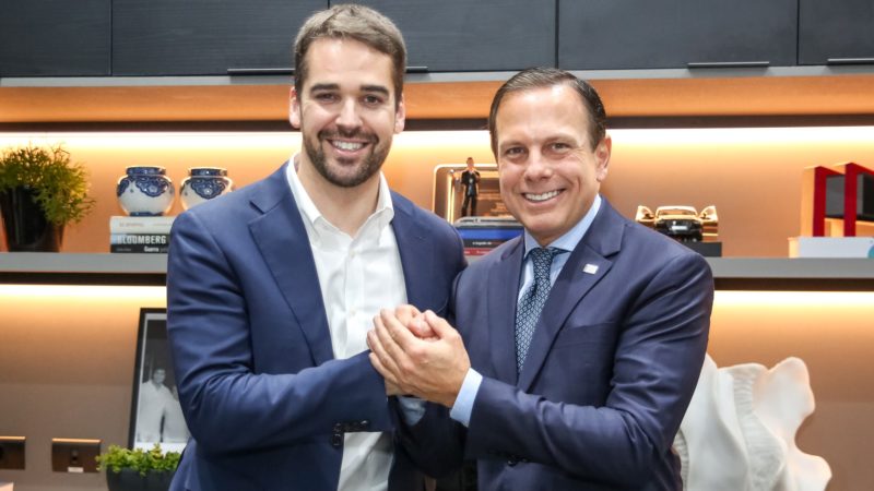 Governadores Eduardo Leite e Jo&atilde;o D&oacute;ria, juntos em S&atilde;o Paulo – Foto: Rodger Timm/Divulga&ccedil;&atilde;o/ND