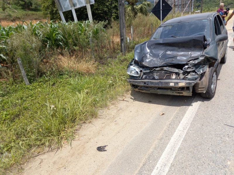 Colisão entre dois carros em Massaranduba não deixa vítimas fatais &#8211; Foto: Foto: Divulgação/ND