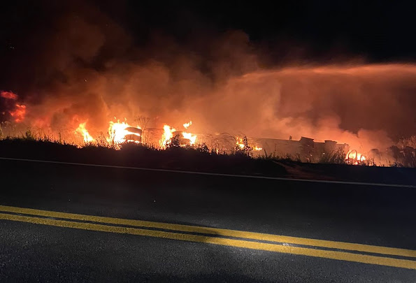 Acidente foi registrado na noite deste domingo (31) – Foto: Corpo de Bombeiros/ND