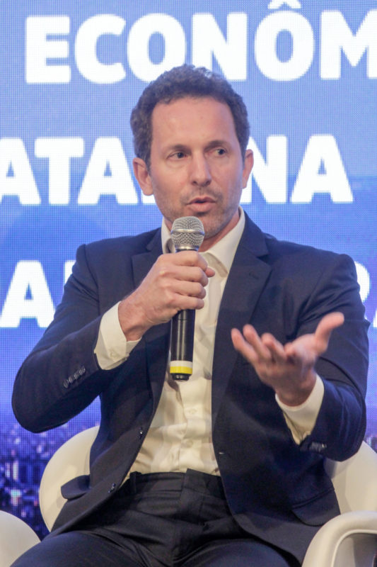 Adriano Palma Silva, CEO do Faial Prime Su&iacute;tes – Foto: Leo Munhoz/ND