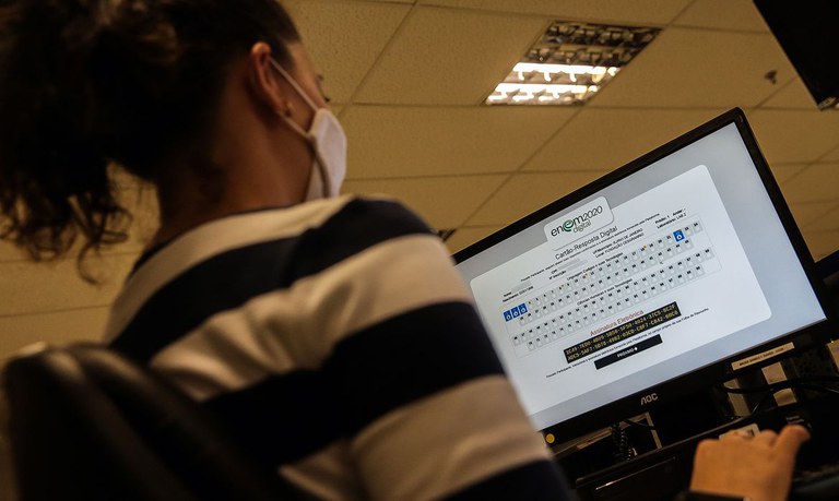 As provas ser&atilde;o online e impressa. Enem ser&aacute; aplicado nos dias 21 e 28 de novembro – Foto: Agencia Brasil/Divulga&ccedil;&atilde;o/ND